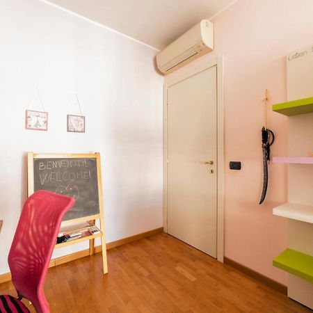 Milano Rogoredo Apartment With Garage 外观 照片