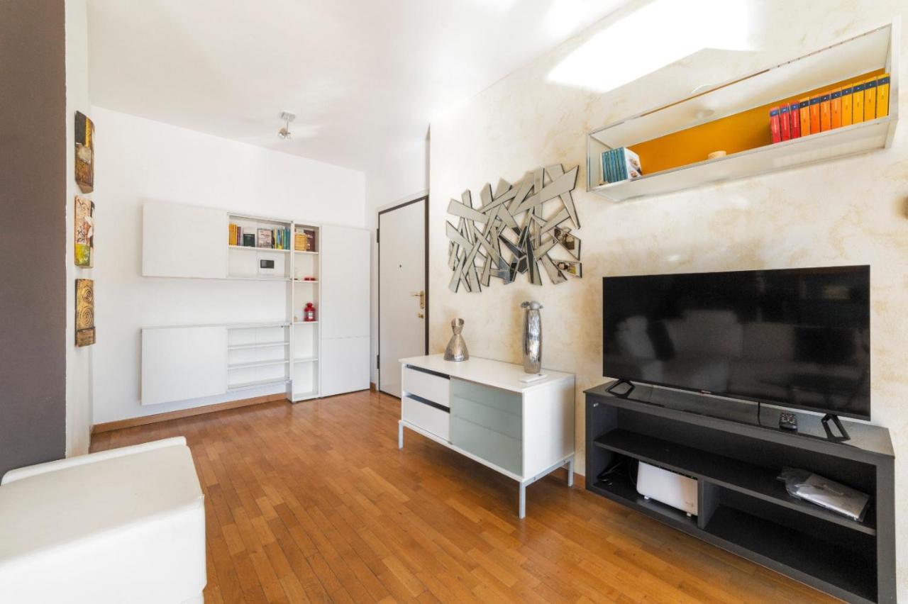 Milano Rogoredo Apartment With Garage 外观 照片